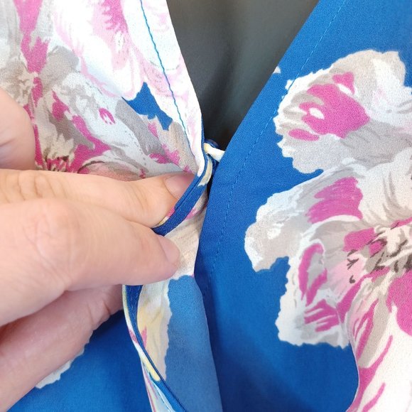 ASTR THE BRAND WMN'S Sz S Floral Cold Sholder V Neck Wrapped Lined Romper Summer - Picture 5 of 11